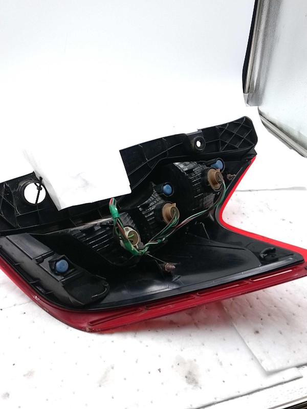 2018 Nissan Versa Left Tail Light Assembly Blue 394418, Used, 64000 Miles