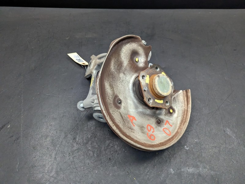 Rear Left Suspension Knuckle w/ Hub 2018 Audi A6 8K0505431AM 2012 2013 - 2017