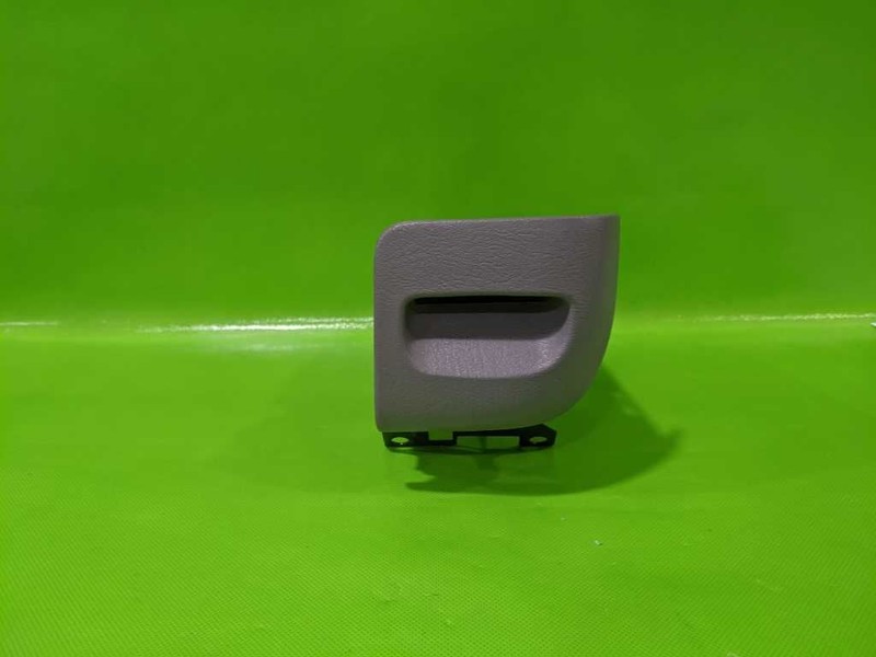 96-99 SUBURBAN CUPHOLDER OEM 4474-12