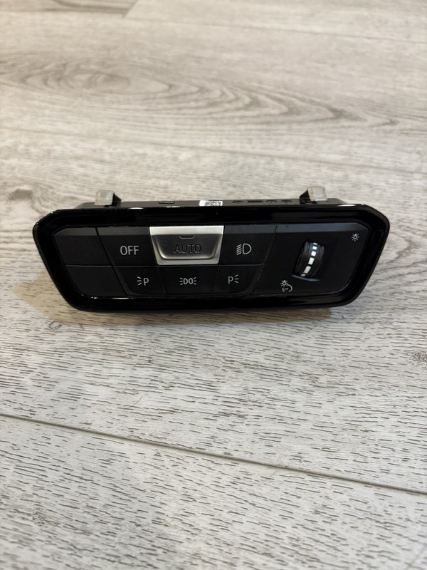 2020 2021 2022 2023 BMW M8 F92 HEADLIGHT INTERIOR DIMMER CONTROL SWITCH