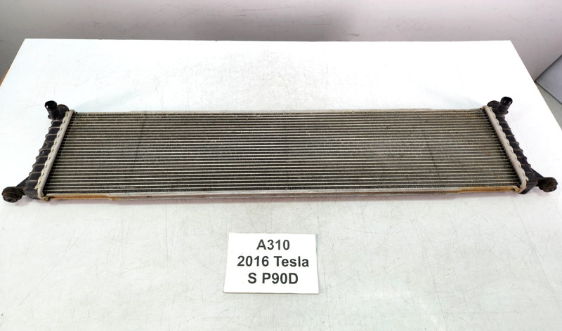 ✅ 2012-2016 OEM Tesla Model S Front Center Lower Main Coolant Radiator NOTE*