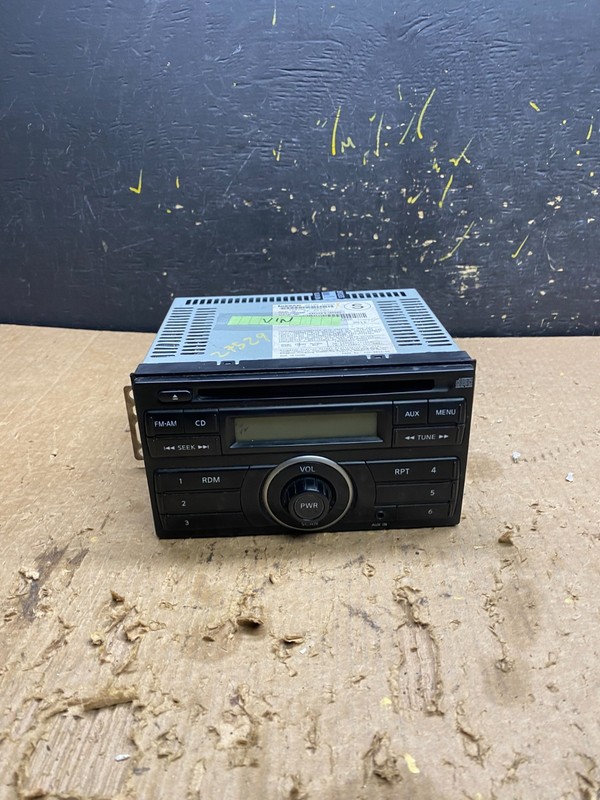 2012 to 2017 Nissan NV1500 NV2500 Radio AM FM CD Player Receiver Oem Z7529 DG