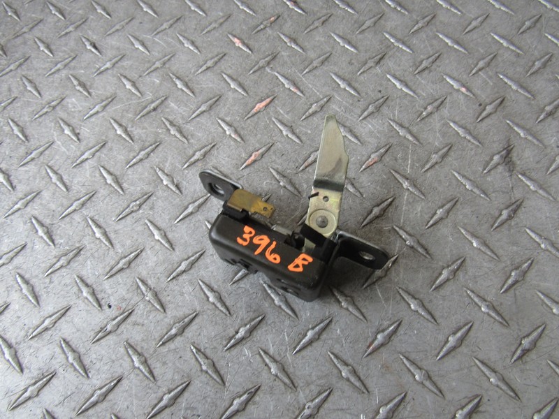 2006 NISSAN PATHFINDER REAR TRUNK LID LATCH LOCK 4.0L 6CYL