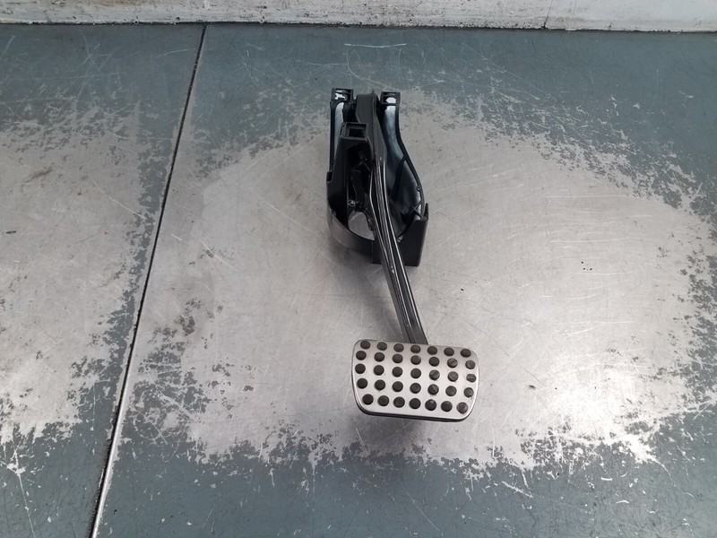 2014 Mercedes AMG CLS 63 S Brake Pedal Assembly #4700 E2
