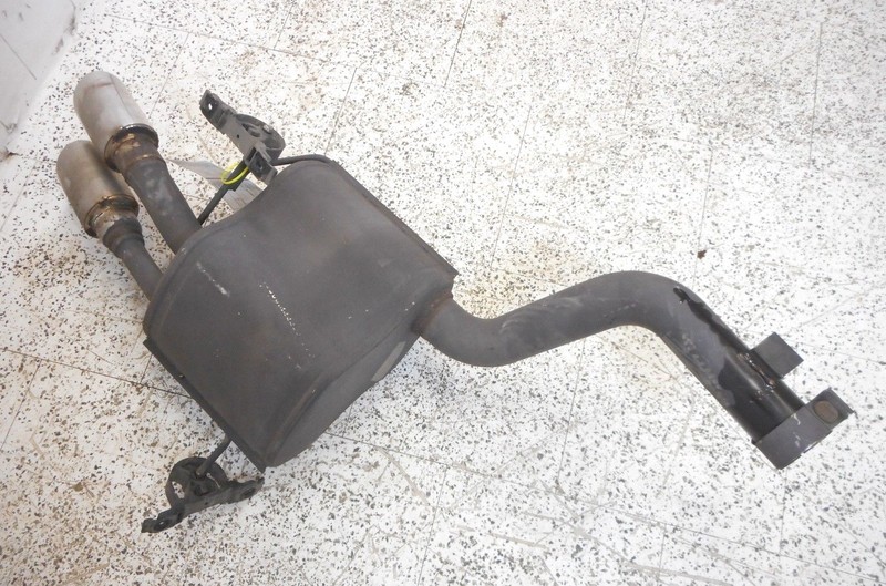 06 2006 Maserati Quattroporte M139 Passenger Right Exhaust Muffler W/ Tips OEM