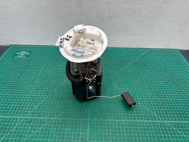 14-24 MASERATI GHIBLI - FUEL GAS TANK LEFT FUEL LEVEL GAUGE PUMP OEM