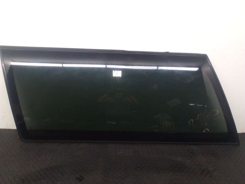 92-99 Chevrolet Suburban Left Driver Quarter Glass Privacy Tint OEM 15655967