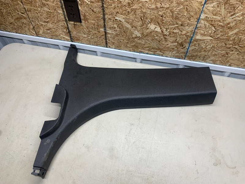 2009-2012 Ford Flex Left Driver Side Lower B Pillar Center Pillar Trim Cover