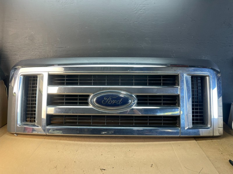 2008 to 2014 Ford Econoline E150 E250 Front Upper Chrome Grill Grille ad5728 DG