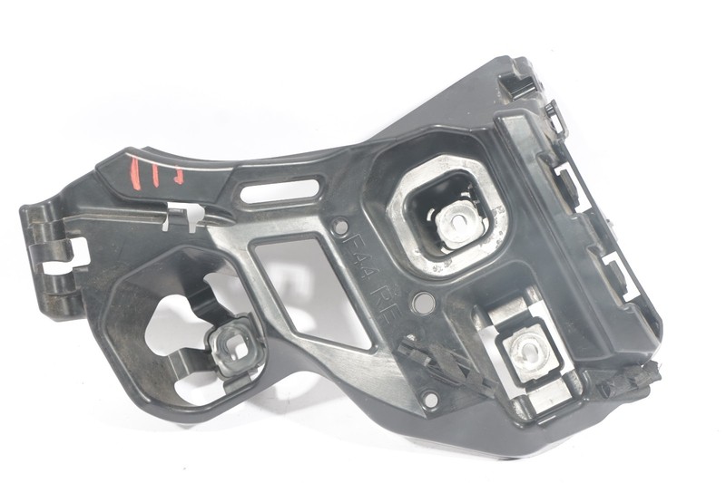 2021 - 2024 BMW 228I F44 REAR RIGHT SIDE BUMPER UPPER GUIDE MOUNT BRACKET OEM
