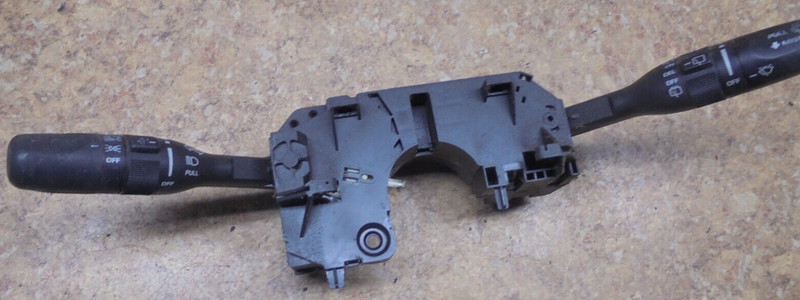 2003 Jeep Liberty Sport 3.7L 3.7 Steering Wheel Control Lever Switch Wiper Light