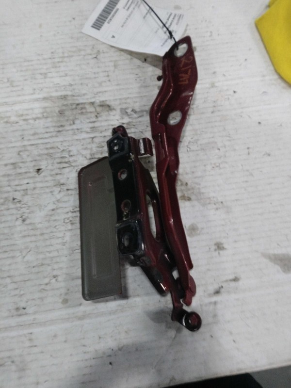 2018 Ford Expedition Right Hood Hinge Red Used OEM 5375945 90k Miles