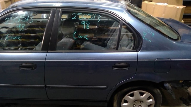 Driver Left Rear Side Door Sedan Manual Fits 96-00 CIVIC 1711779
