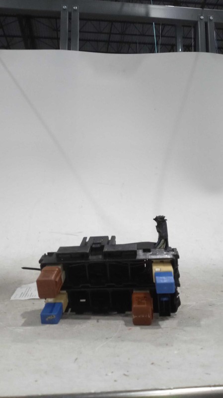 Used Fuse Box Engine fits: 2010 Nissan Frontier 4.0 Grade C