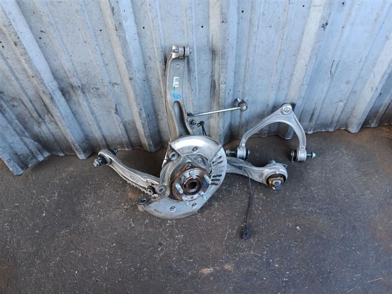 17-19 Jaguar F-Pace Range Velar Right Front Suspension Spindle Knuckle Set