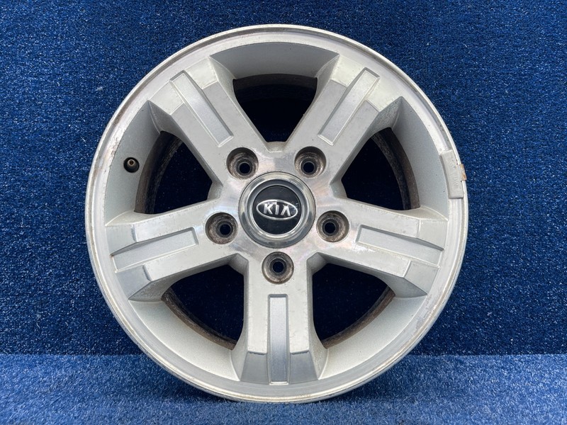 2003-2006 Kia Sorento 16" Factory OEM Aluminum Alloy Wheel Rim 16x7 52910-3E580