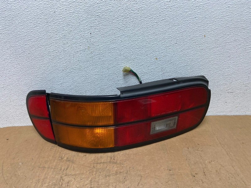 1990 to 1991 Toyota Celica Coupe Convertible Left Side Tail light AD0612
