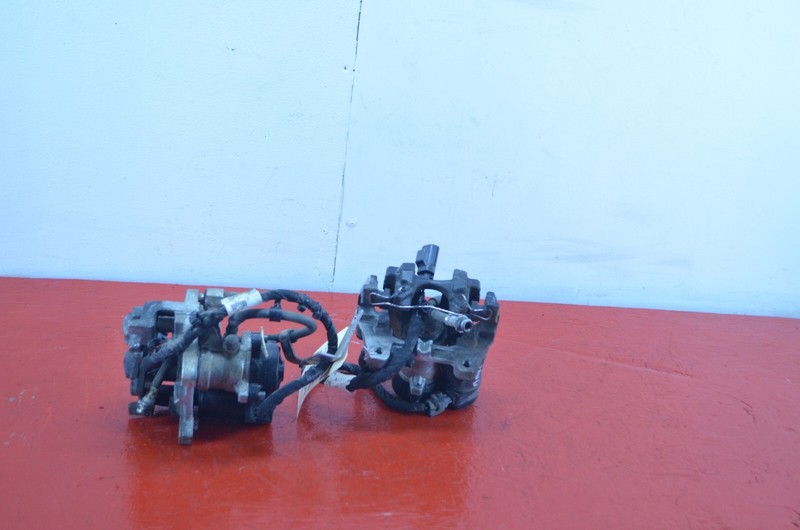 13-20 LINCOLN MKZ FWD REAR LEFT / RIGHT BRAKE CALIPER SET OEM