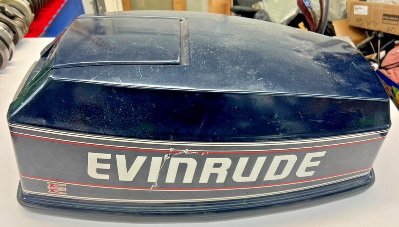 Evinrude 50hp E50TLEDS Outboard Engine Cover Hood 284722 28514FRESHWATER