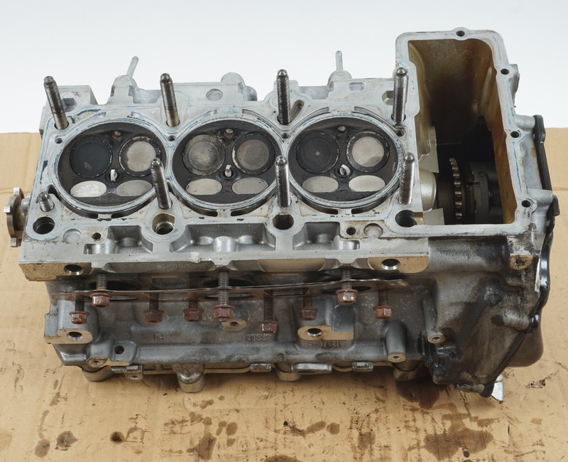 2012 - 2015 AUDI A7 3.0L ENGINE CYLINDER HEAD RIGHT PASSENGER SIDE OEM