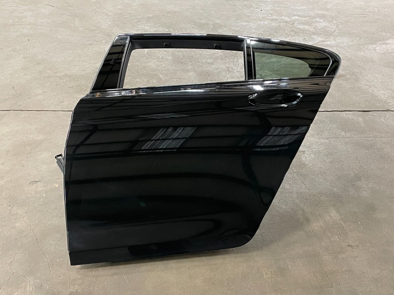 17 18 19 BMW G30 540i 530i Rear Left Driver Exterior Door Shell Panel 1649 OEM