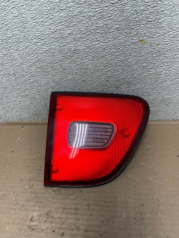 1998 to 2002 Suzuki Esteem Station Wagon Left Side Tail Light Inner AA9996