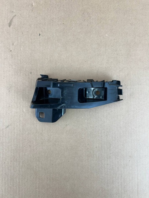 ✅ 2024-2025 Tesla Model 3 Highland Bracket Tail Lamp Right 1755643-00-D