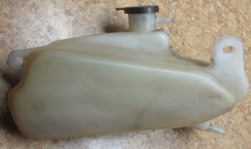 2000 Yamaha YZF600R YZF 600 YZF600 R 600R Coolant Tank Reservoir Water Lid