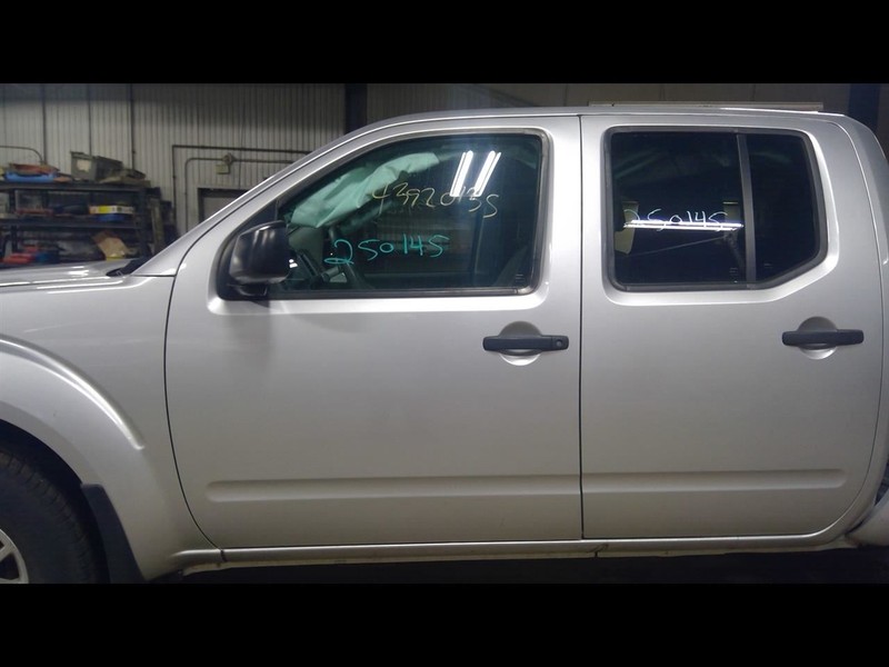 Driver Left Front Door Fits 20-21 FRONTIER 1572068