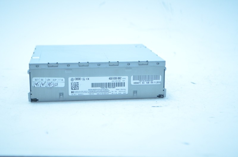 09-12 AUDI Q5 REAR TRUNK MOUNTED RADIO RECIEVER CONTROL MODULE OEM