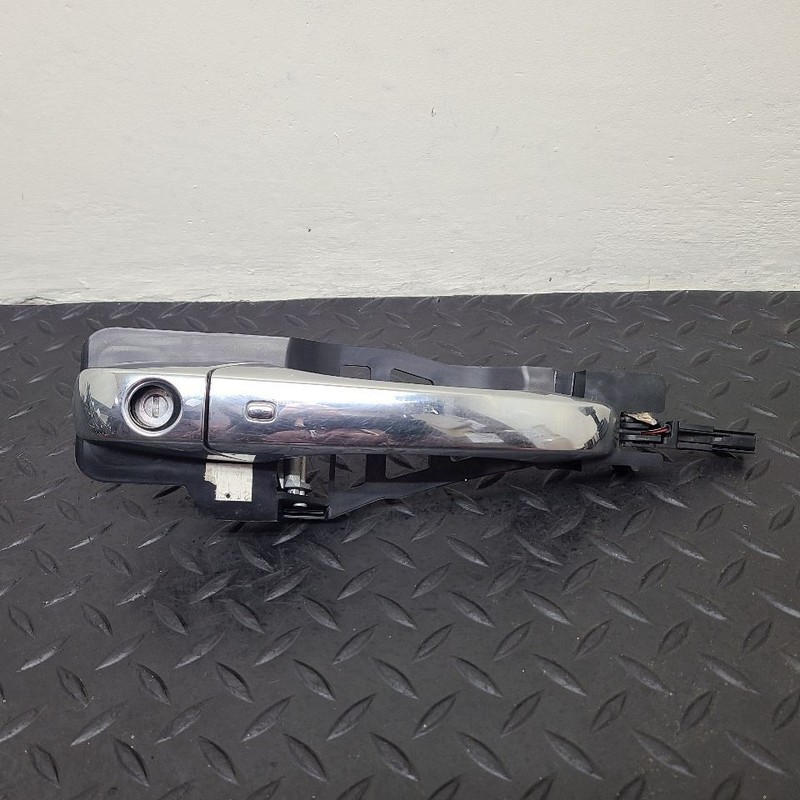 11-24 Dodge Durango Front Left Driver Door Handle Chrome OEM 68239121AB