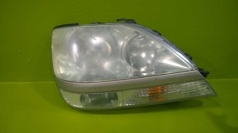 00 01 02 03 RX300 PASSENGER RIGHT HEADLIGHT LAMP (NON XENON) OEM 3439-42