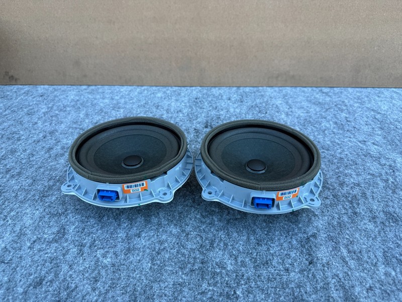 GENESIS GV80 2021-2025 OEM LEFT & RIGHT DOOR SPEAKERS LUXICON (FITS LEFT RIGHT)
