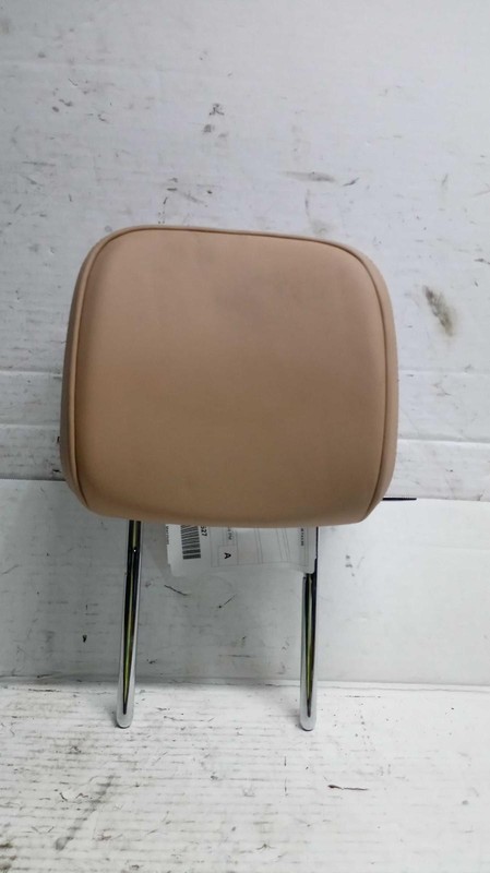 2015 Porsche Macan Black Headrest - Used, 103K Miles, OEM Part #4898173