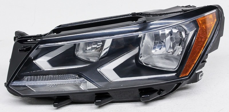 OEM Volkswagen Passat Left Driver Side Halogen Headlamp Guide Tab Missing