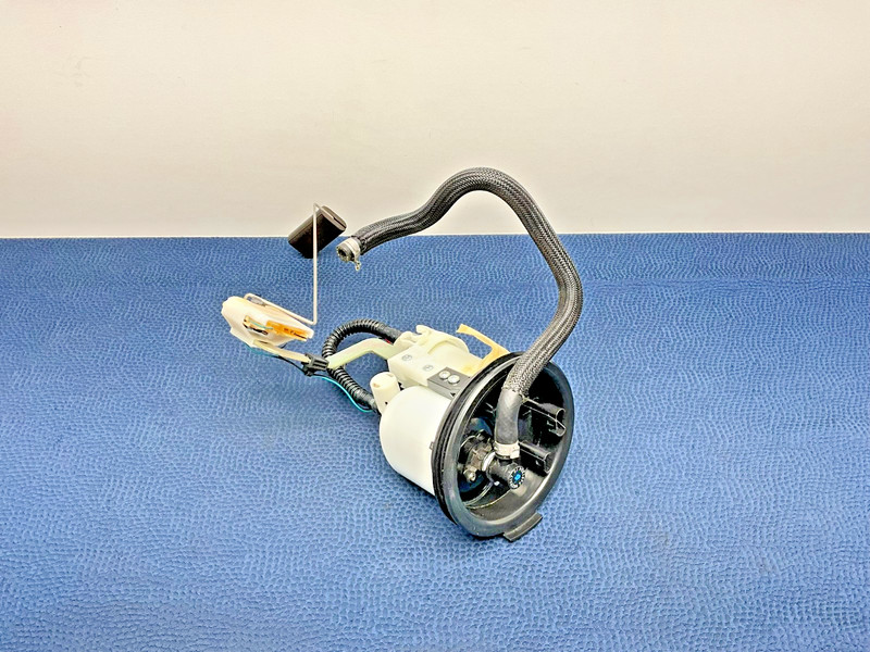 18–26 BMW S1000RR M1000RR Electric Fuel Gasoline Pump Unit Lever Sensor D35 OEM