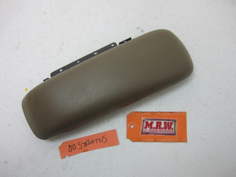 00 STRATUS CONSOLE LID DASH GLOVE BOX ARM REST for CIRRUS BREEZE 95 96 97 98 99