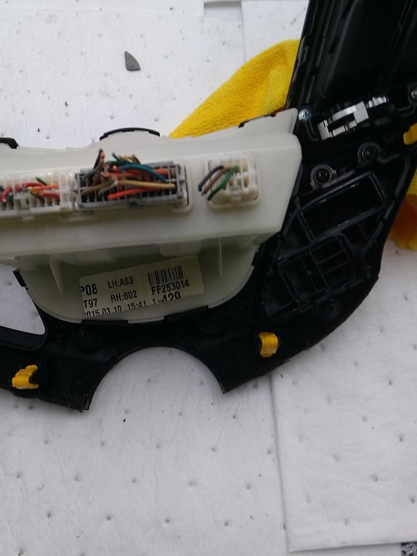 2016 Hyundai Veloster A/C Selector Switch OEM Black 972502V530 84000 Miles