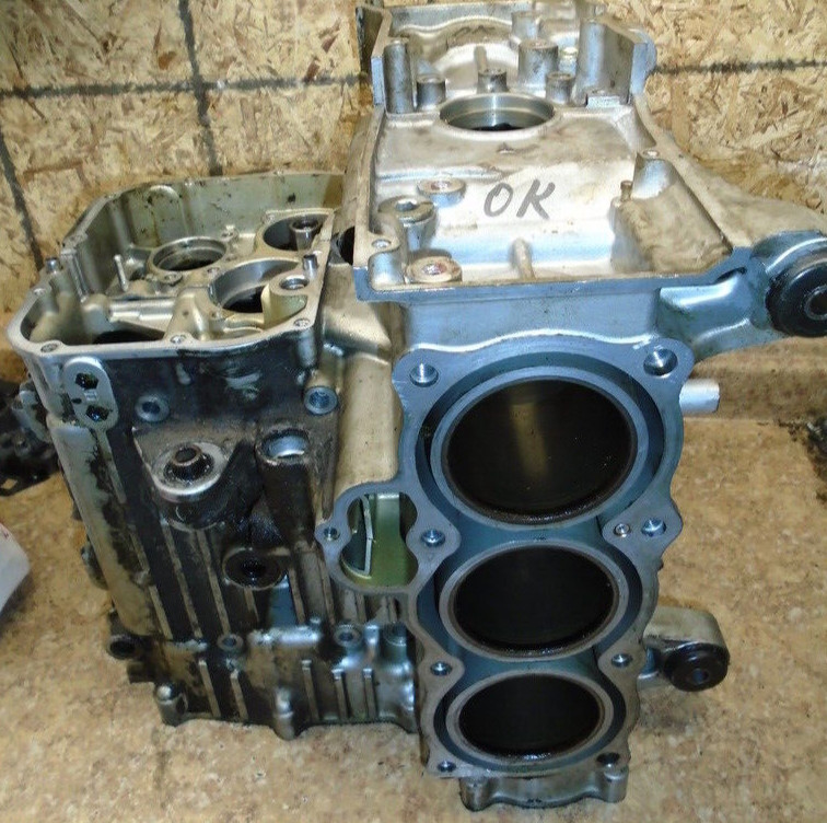 1998 Honda Goldwing GL1500 GL 1500 SE Engine Case Casing Crank Motor Cylinder 98