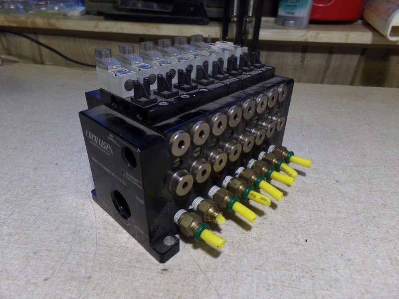 Edco AXM1N-C18S24D-8EN-2ST90 Pneumatic Solenoid Manifold *FREE SHIPPING*