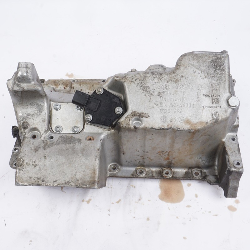 2013 - 2017 BMW X3 F25 2.0 L ENGINE OIL PAN OEM