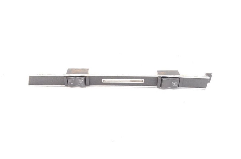 1972-1980 MERCEDES 450SL 107 CENTER DASH TRIM WITH CRUISE SWITCHES 1076891171