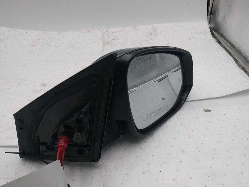 Used Right Door Mirror fits: 2014 Toyota Rav4 Power gasoline w/o turn signal Rig
