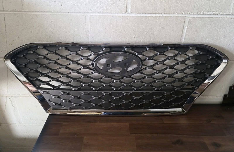 2018 2019 2020 2021 Hyundai Kona Front Bumper GRILLE GRILL OEM 86352-J9100