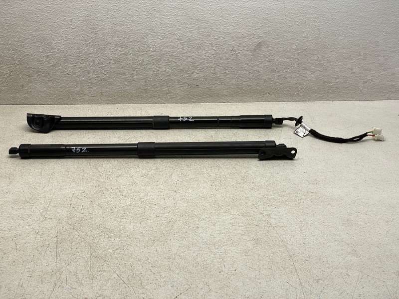 2016-2018 HONDA PILOT REAR LEFT & RIGHT TRUNK SHOCK STRUT SUPPORT SET OEM LOT752
