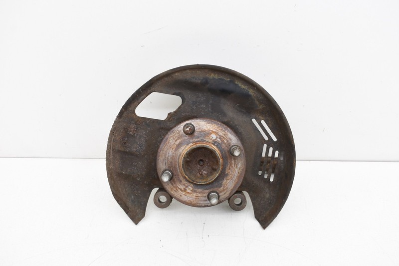 2001 TOYOTA MR2 SPYDER FRONT LEFT DRIVER SPINDLE KNUCKLE HUB OEM KW64