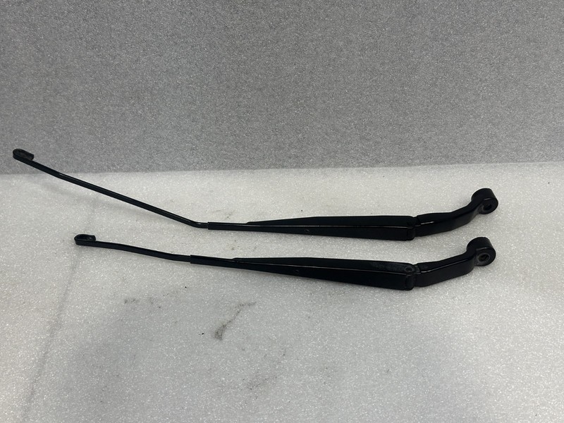Acura RSX DC5 Pair Of Left & Right Windshield Wiper Arm Fits 2002-2006 02 03 04