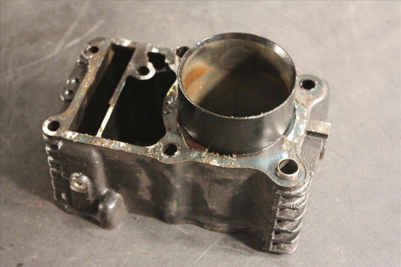 86 HONDA VT 500 SHADOW CYLINDER JUG 1 ENGINE MOTOR VT500