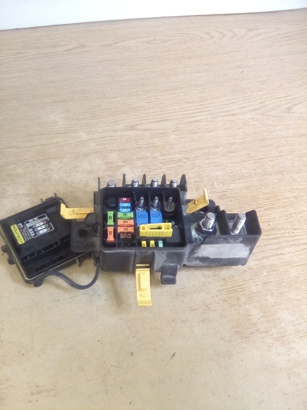 International PNDB Fuse Box 4092259F92