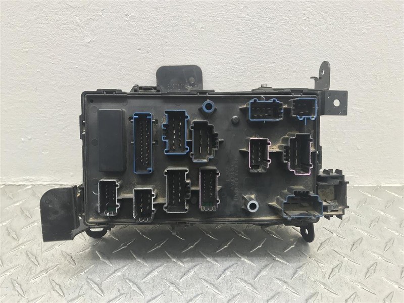 (05-07) FORD F250SD F350SD CABIN JUNCTION FUSE BOX 6.0L DIESEL 6C3T-14A067-AD